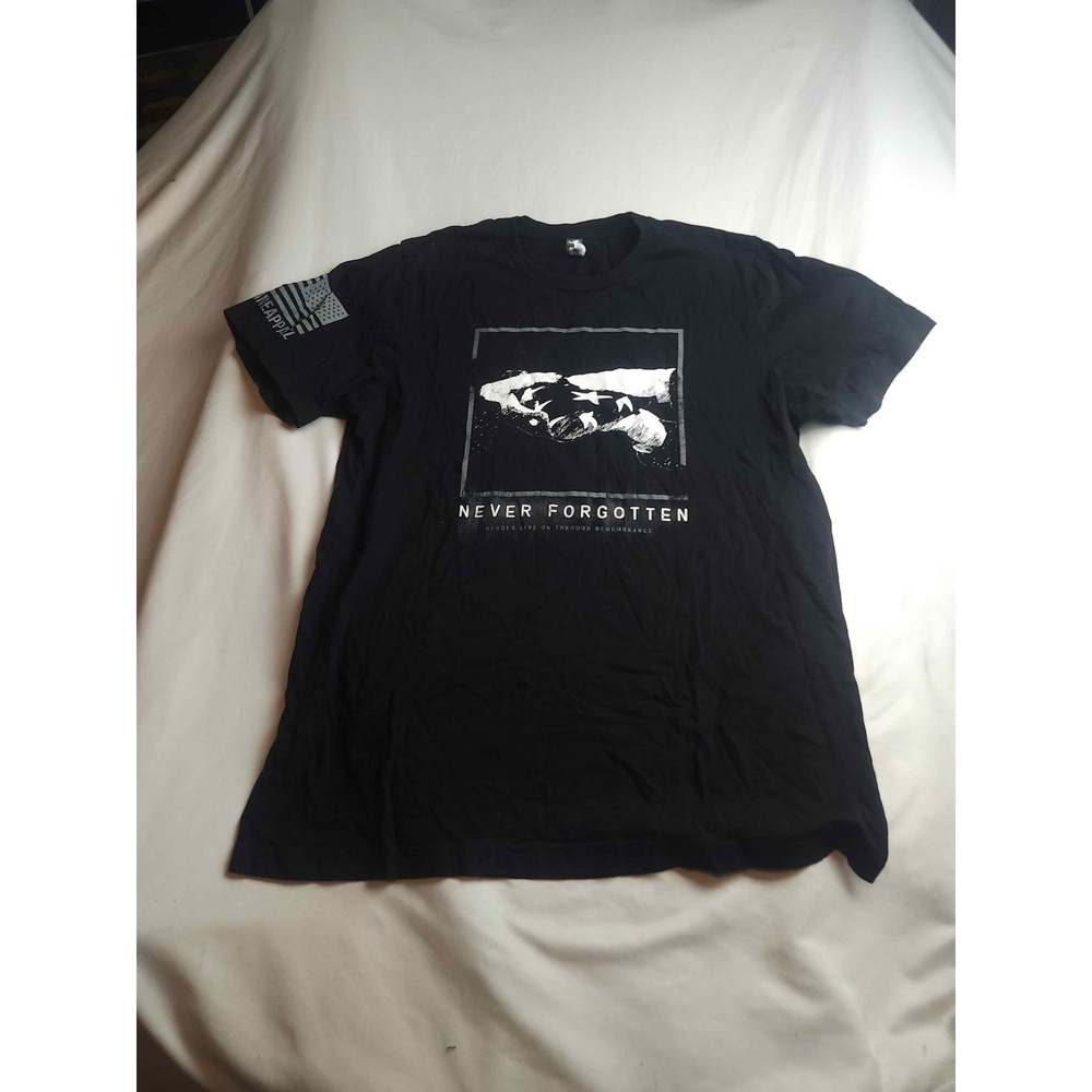 Nine Line Apparel Mens Never Forgotten Graphic T-Shirt Black Size Large USA Made